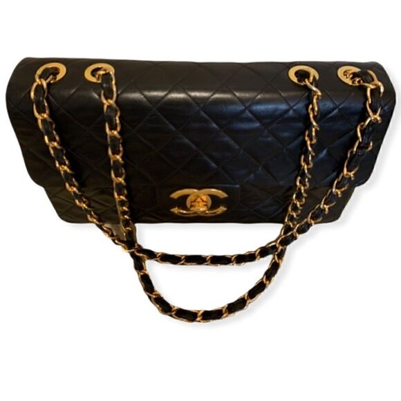Classic Large Black Quilted Chanel Flap Bag - Picture 6 of 16